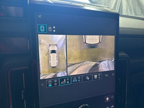 Used 2026 GMC Yukon AT4 w/ AT4 Premium Plus Package image 33