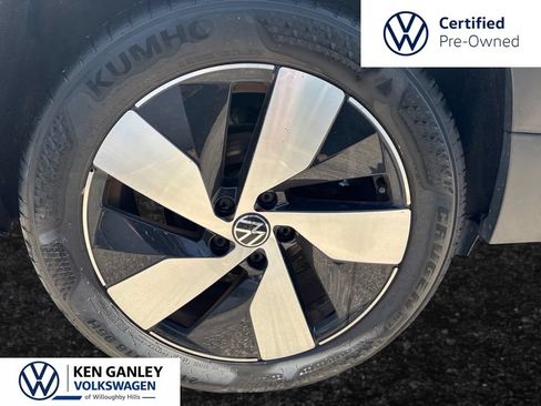 Certified 2024 Volkswagen Taos S AWD/4WD image 9