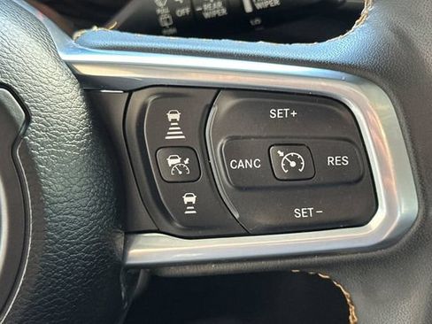 Used 2024 Jeep Wrangler Unlimited Sahara AWD/4WD image 28