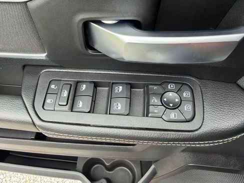 Used 2026 RAM 2500 Big Horn AWD/4WD image 12