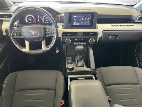 Used 2024 Toyota Tacoma TRD Sport image 11