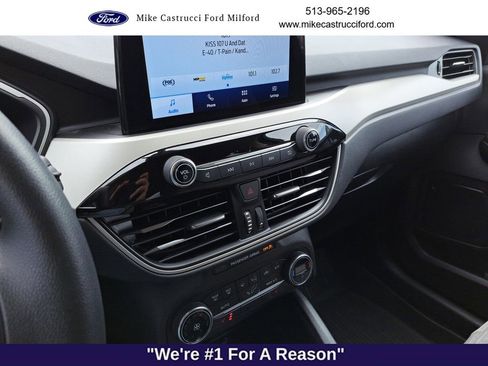 Used 2020 Ford Escape SE image 13