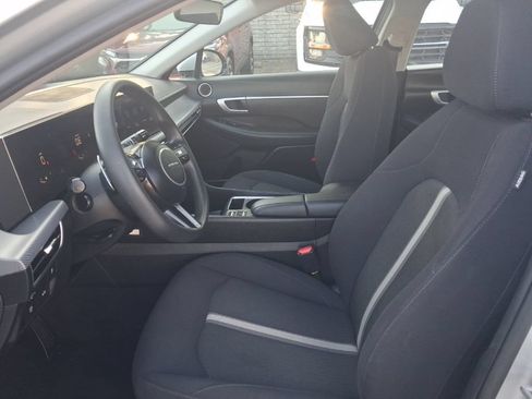 Used 2025 Hyundai Sonata SEL FWD image 4