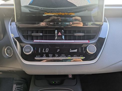 New 2026 Toyota Corolla SE w/ SE Package FWD image 24
