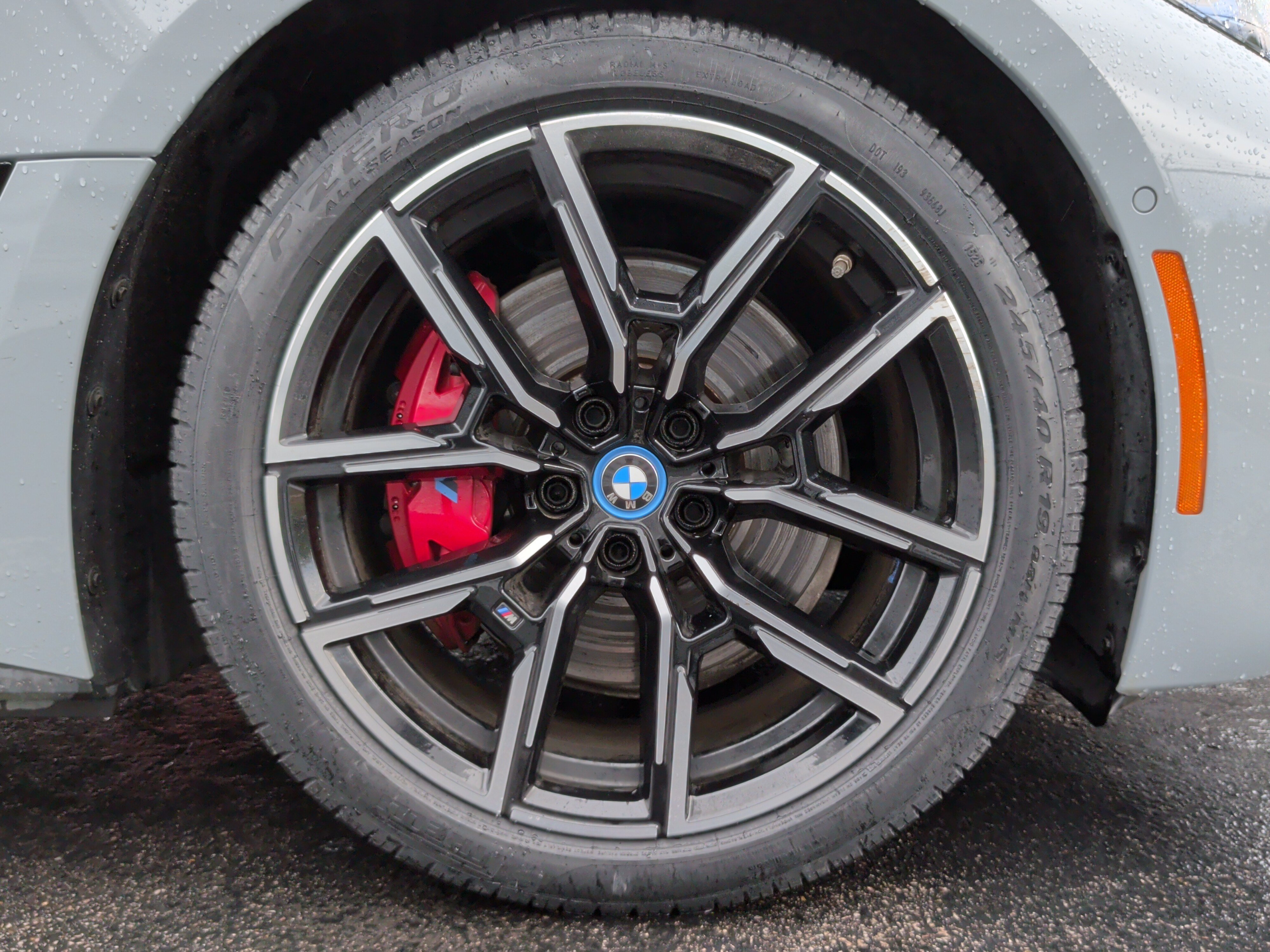 Used 2023 BMW i4 eDrive40 w/ M Sport Package RWD image 11