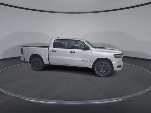 New 2026 RAM 1500 4x4 Crew Cab image 3