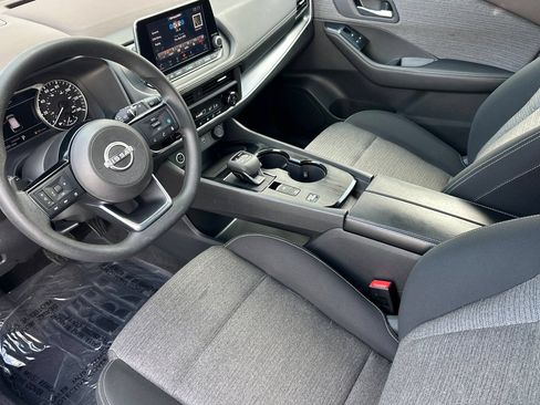 Certified 2023 Nissan Rogue SV FWD image 10
