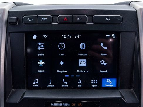 Used 2018 Ford F150 Platinum w/ Equipment Group 701A Luxury image 21