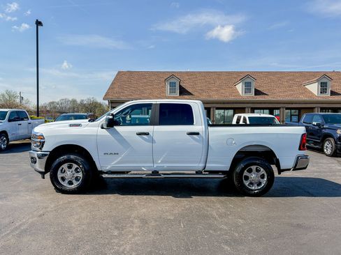 Used 2025 RAM 2500 Big Horn AWD/4WD image 14