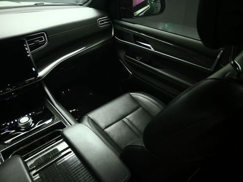 Used 2022 Jeep Wagoneer Series II w/ Premium Group I AWD/4WD image 48