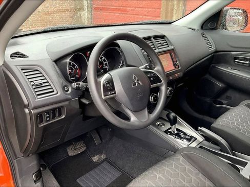 Used 2024 Mitsubishi Outlander Sport ES image 12