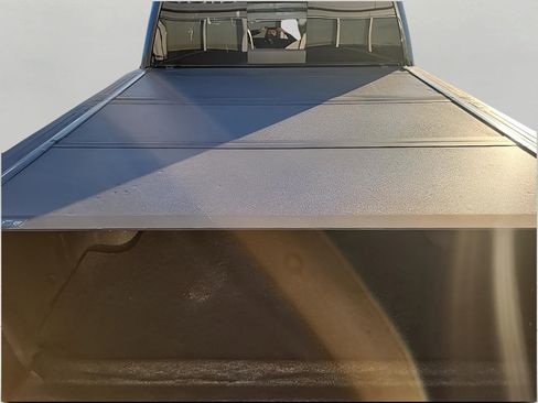 Used 2017 GMC Sierra 1500 Denali w/ Denali Ultimate Package image 9