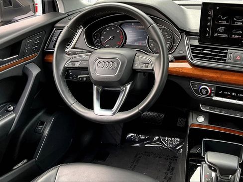 Used 2023 Audi Q5 2.0T Premium w/ Convenience Package image 8