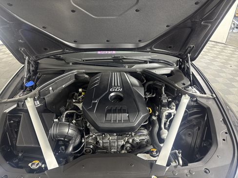 Used 2023 Genesis G70 2.0T w/ Sport Prestige Package RWD image 17