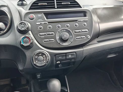 Used 2013 Honda Fit Sport image 11