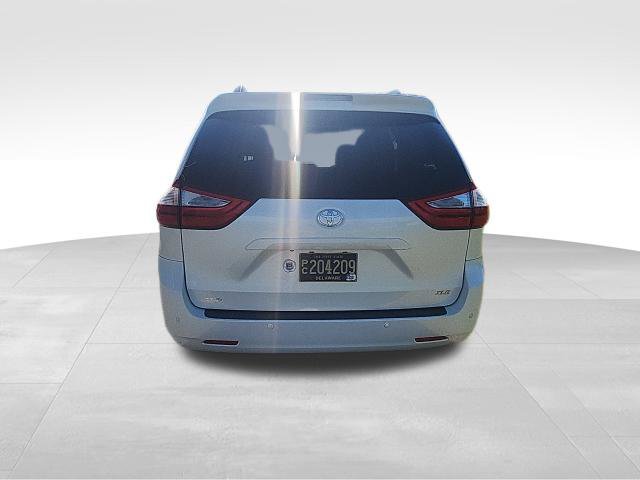Used 2015 Toyota Sienna XLE w/ XLE Navigation Package FWD image 8