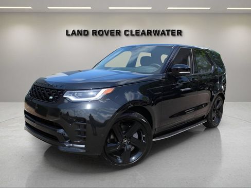 Used 2025 Land Rover Discovery Dynamic SE AWD/4WD image 1