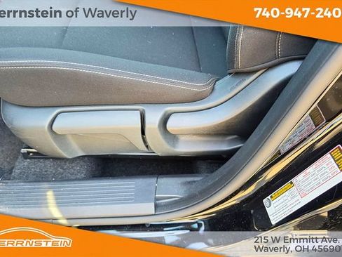 Used 2024 Nissan Rogue S AWD/4WD image 15