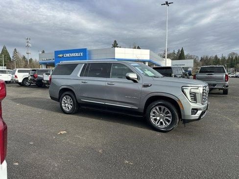 Certified 2025 GMC Yukon XL Denali image 10