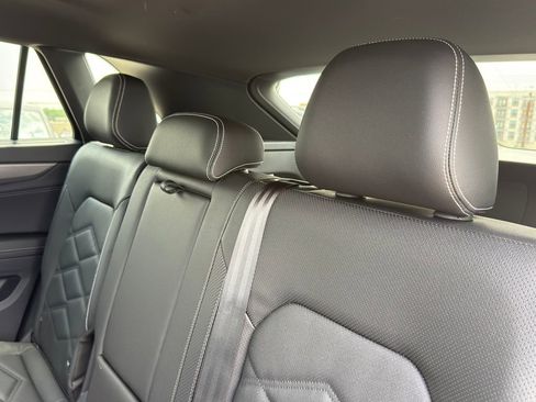 New 2026 Volkswagen Atlas Cross Sport SE FWD image 28