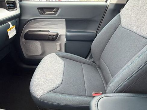 New 2025 Ford Maverick XLT image 23