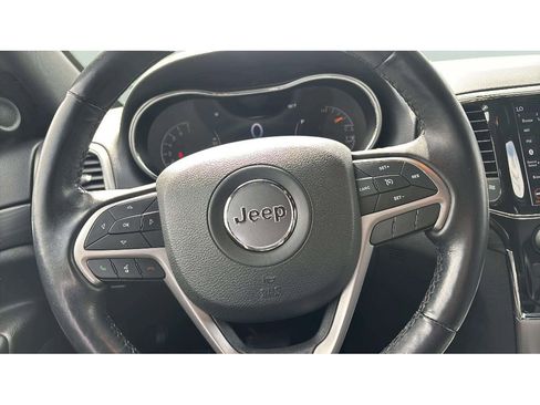 Used 2021 Jeep Grand Cherokee Laredo X AWD/4WD image 14