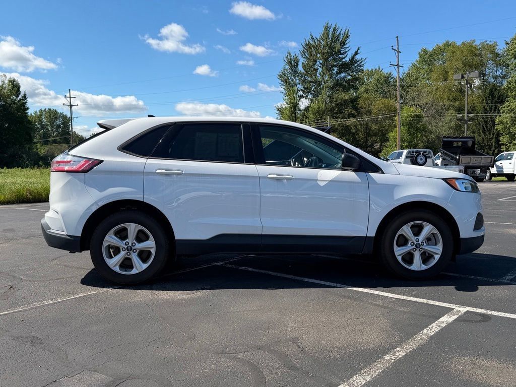 Used 2022 Ford Edge SE AWD/4WD image 4