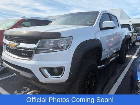 Used 2019 Chevrolet Colorado W/T w/ WT Convenience Package RWD image 2