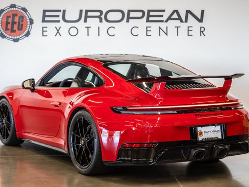 Used 2025 Porsche 911 Carrera GTS RWD image 8