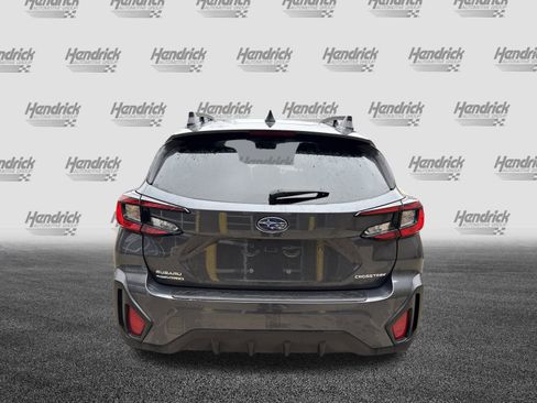 Used 2024 Subaru Crosstrek 2.0i Premium image 9