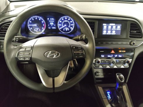 Used 2020 Hyundai Elantra SE w/ Cargo Package (C1) FWD image 22