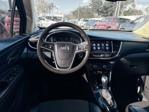 Used 2018 Buick Encore Preferred image 21