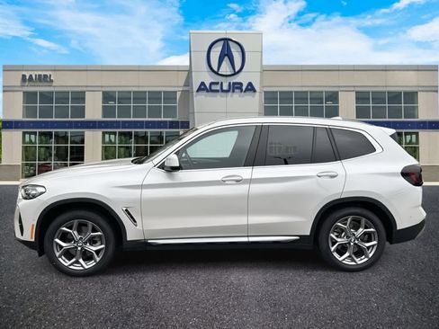 Used 2023 BMW X3 xDrive30i w/ Premium Package image 2