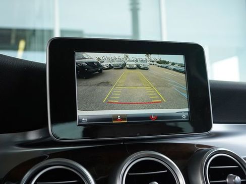 Used 2017 Mercedes-Benz GLC 300 image 17