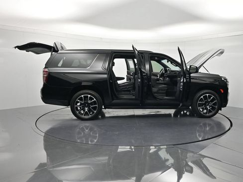 Used 2022 Chevrolet Suburban RST w/ Luxury Package RWD image 52