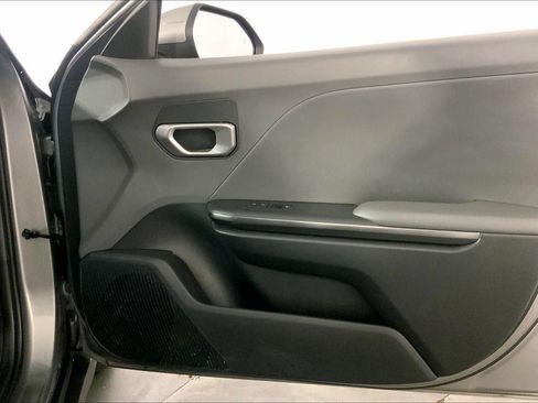 Used 2025 Kia K4 FWD image 25