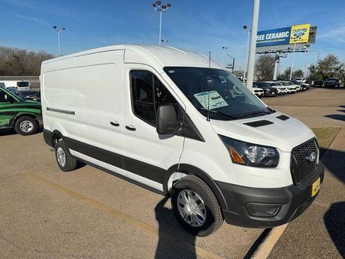 New 2026 Ford Transit 250 148 Medium Roof image 4
