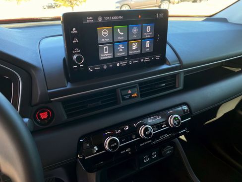 Used 2025 Honda Pilot EX-L image 14