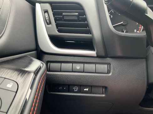 New 2026 Nissan Rogue SV image 18