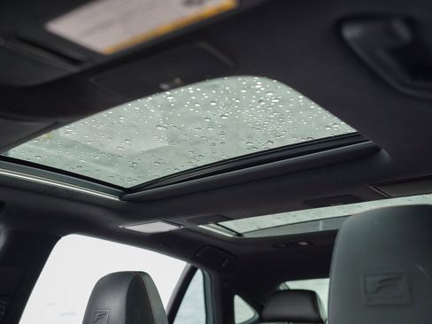 Used 2023 Lexus LS 500 F Sport image 33