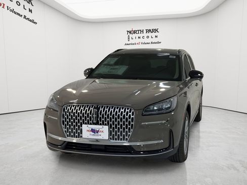 New 2026 Lincoln Corsair Premiere AWD/4WD image 4