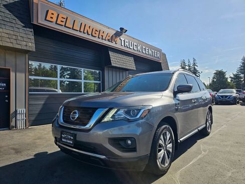 Used 2018 Nissan Pathfinder SV AWD/4WD image 1