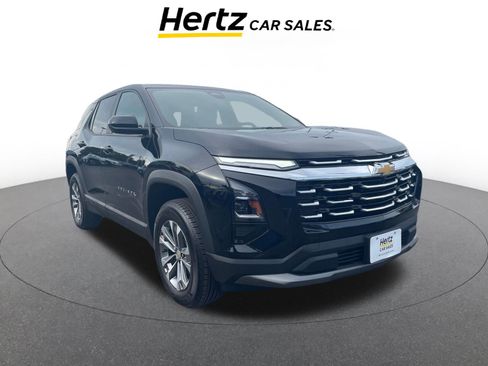 Used 2025 Chevrolet Equinox LT image 1