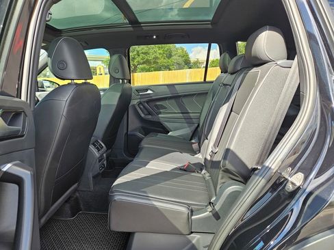 Used 2024 Volkswagen Tiguan SE R-Line w/ MDO Package, Three-Row FWD image 11