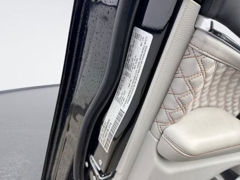 Used 2022 Jeep Grand Cherokee Summit image 11