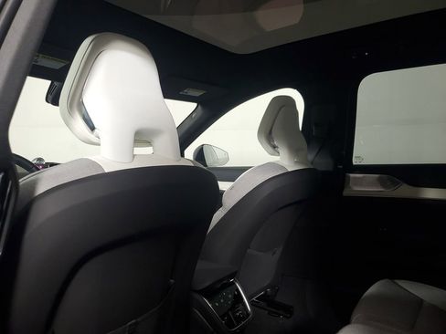 Certified 2025 Volvo EX90 Ultra AWD/4WD image 15