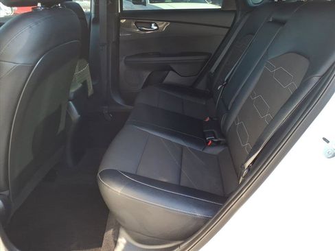 Used 2024 Kia Forte GT-Line w/ GT-Line Premium Package image 17