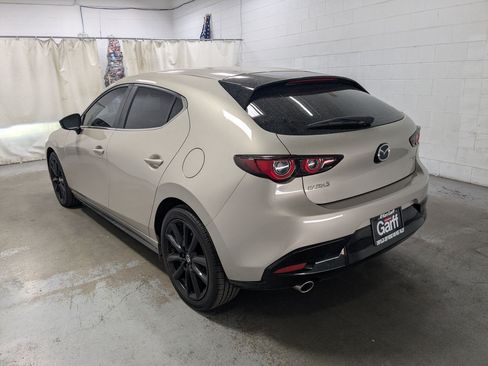 Used 2025 MAZDA MAZDA3 s Sport FWD image 9