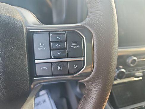 Used 2025 Ford F150 King Ranch w/ FX4 Off-Road Package image 14