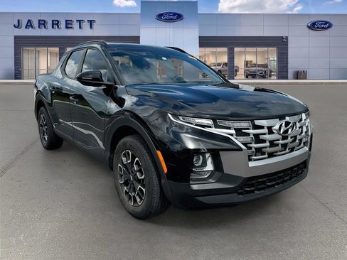 Used 2022 Hyundai Santa Cruz SEL w/ Activity Package FWD image 1